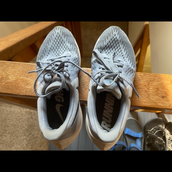 Blue Nike - Picture 4 of 4